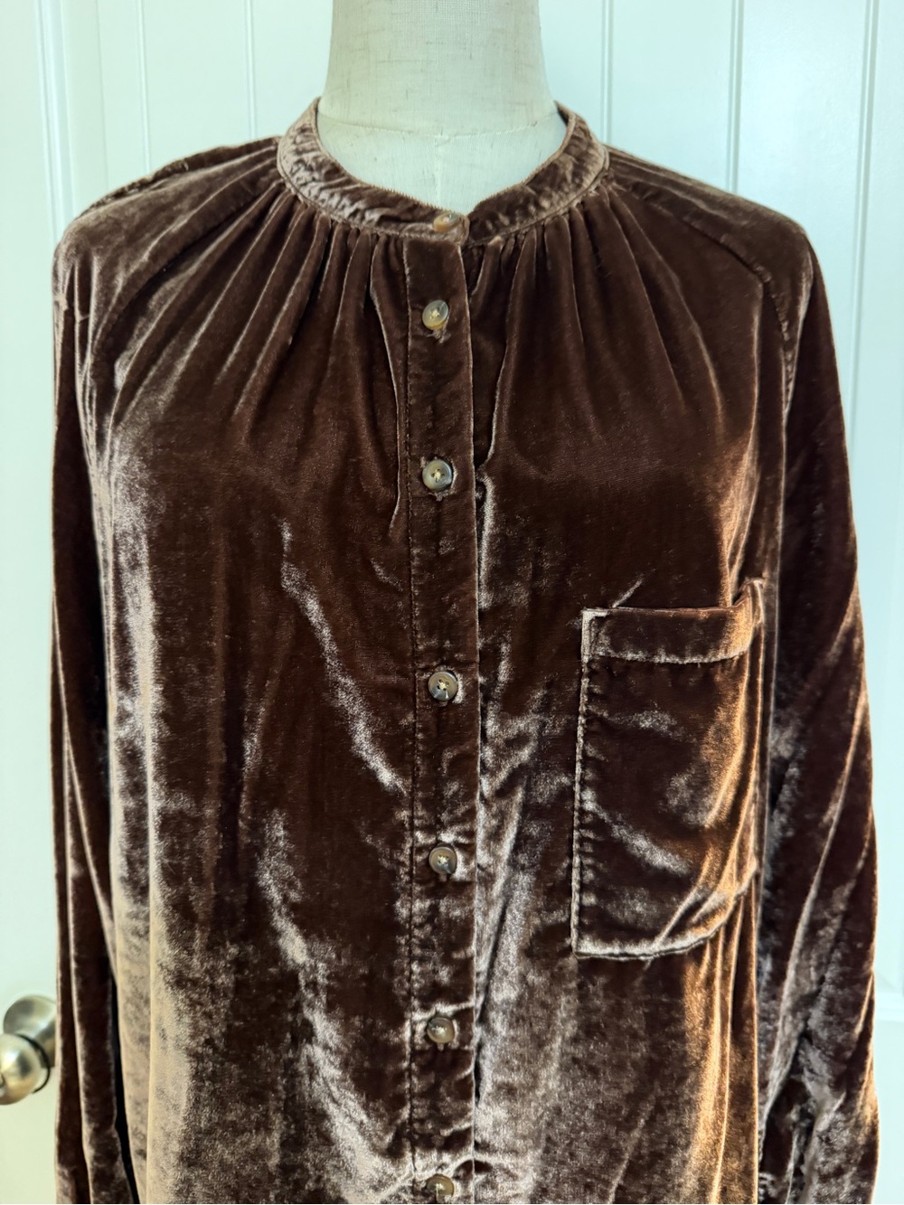 Pilcro Chocolate Brown Velvet Button-Front Blouse Jacket Sz Large - Picture 4 of 17